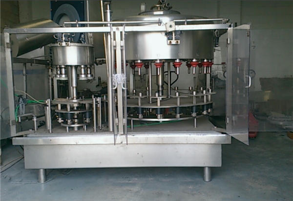 Makinë për mbushjen e shisheve me parfum negativ me 10 koka