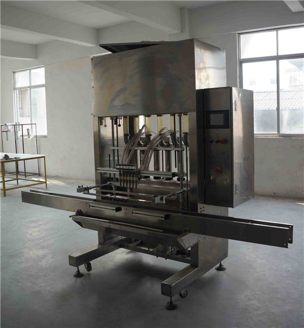 Makinë mbushëse për shishe vaji esencial