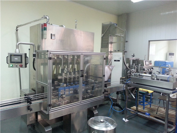 Makinë për mbushjen e vajit automatik me 6 koka